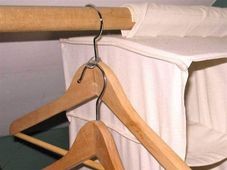 Double up clothes hangers