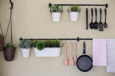 4 Cheap Ways to Make a Kitchen Unit
