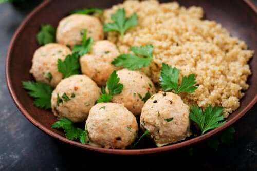 Easy to Make Quinoa and Chickpea Meatballs