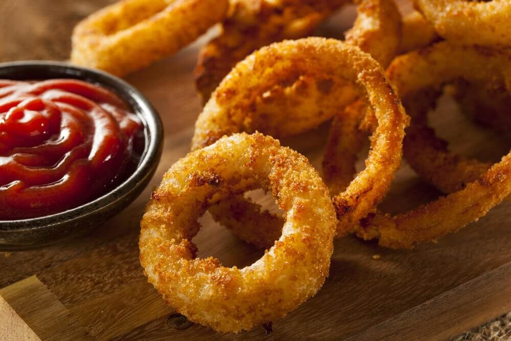 How to Make Amazing, Crunchy Onion Rings