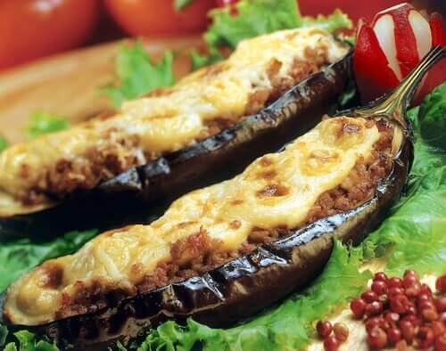 Cheese- stuffed eggplants