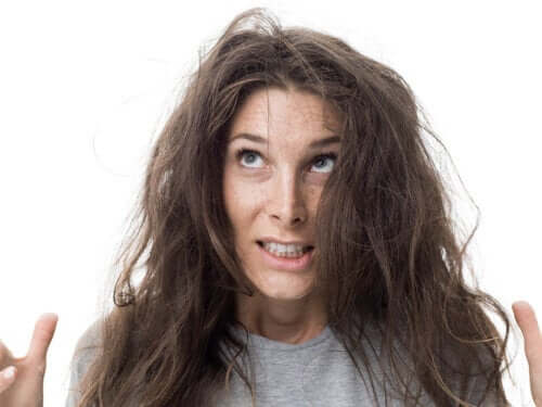 Seven Homemade Treatments to Combat Frizzy Hair