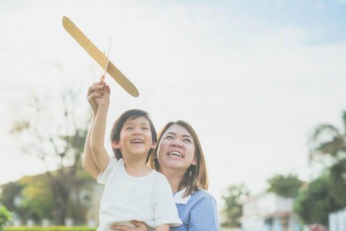A Japanese mother with her child.