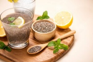 Can a Lemon-Flaxseed Beverage Help You Lose Weight?
