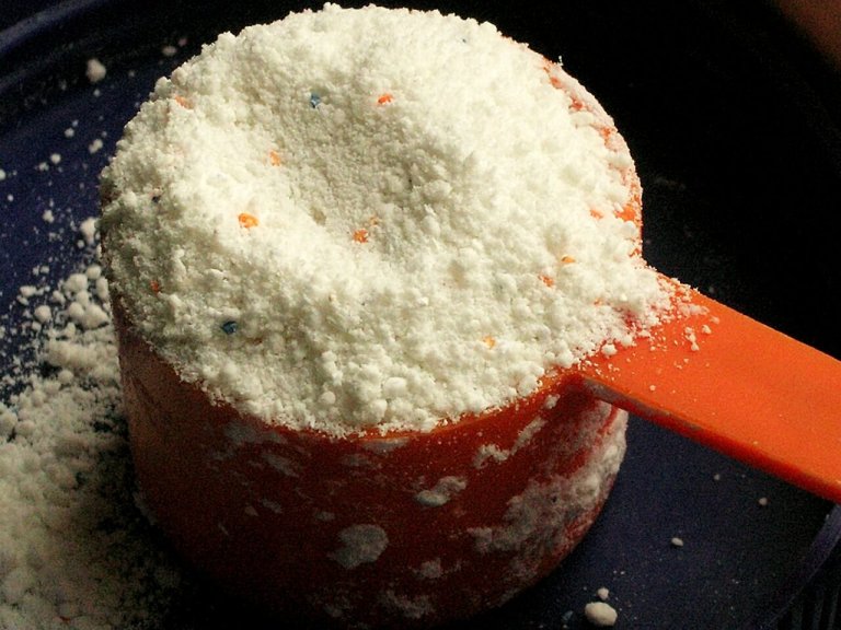 How to Make Eco-Friendly Detergent from Borax and Baking Soda