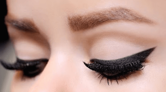Eye makeup small eyes