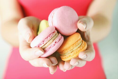 A sweet tooth and macarons.