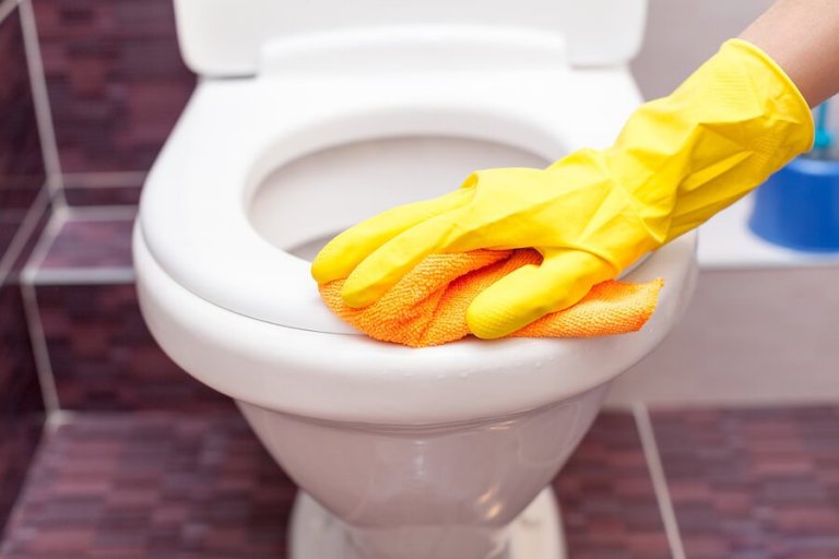 How to Use Baking Soda to Clean Your Toilet