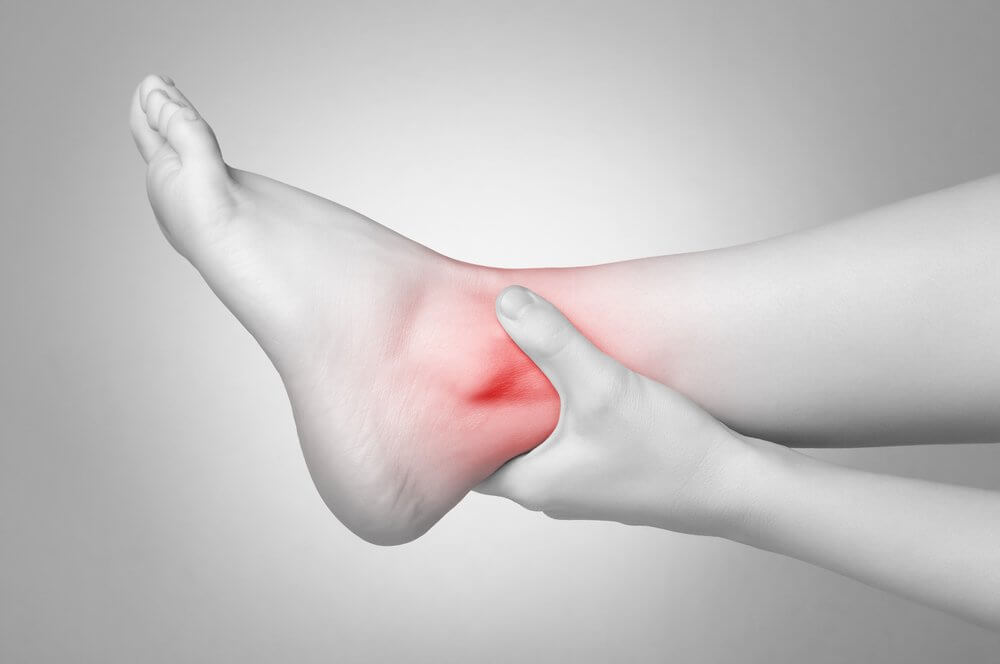 Diagram of a hot compress, one of the remedies for a sprained ankle