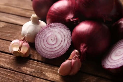 Red Onion Remedies to Treat Intestinal Worms