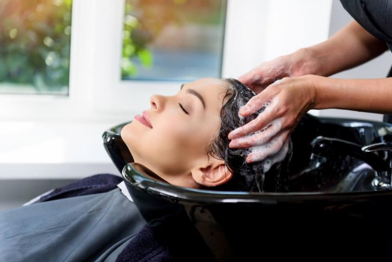 The Benefits of Going to a Beauty Salon