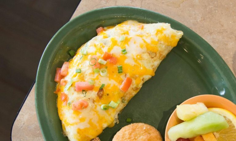 Delicious Ham and Cheese French Omelette