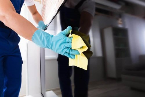 Easy Way to Clean Your TV