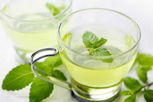 Relieve bad breath using mint.