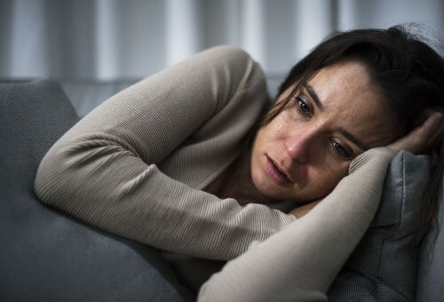 woman experiencing depression