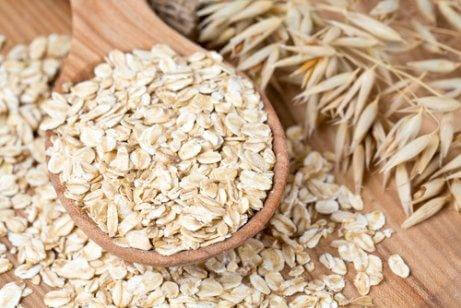 A cup of oats.