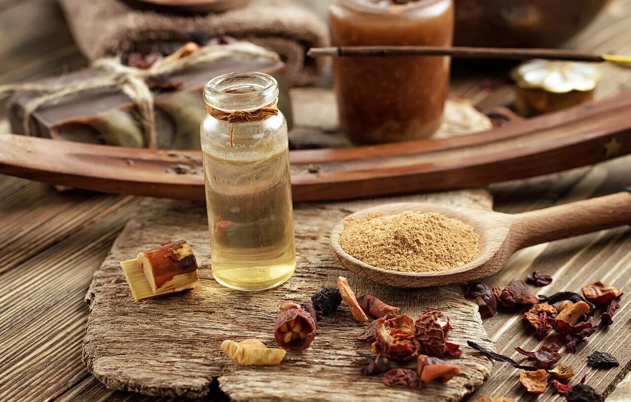 Frankincense essential oil has anti-inflammatory and calming properties.