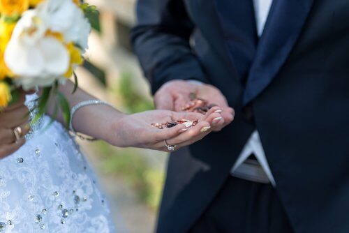 Married couple with unity coins