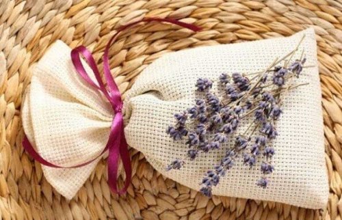 lavender bag of potpourri