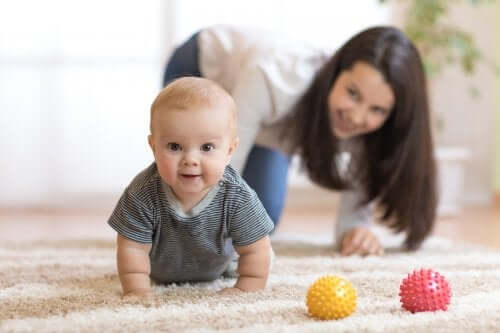 Tips to Encourage Your Baby to Crawl