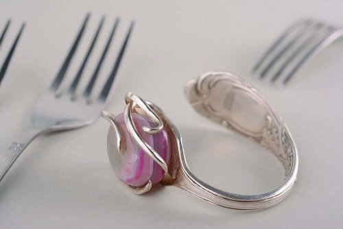 A cuff made with a fork.
