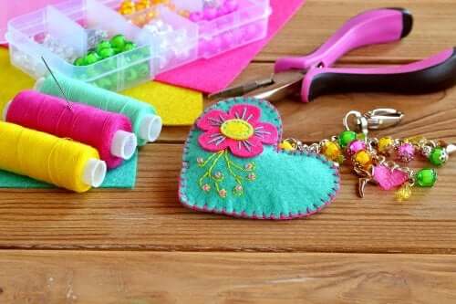 Homemade Keychains: Recycled Ideas