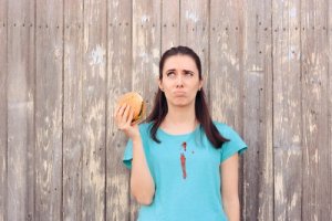 How to Remove Tomato Sauce Stains from Clothes