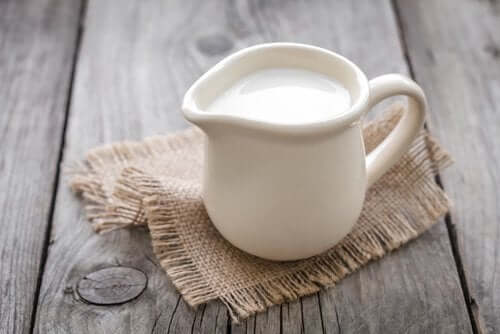 The Benefits and Risks of Drinking Milk
