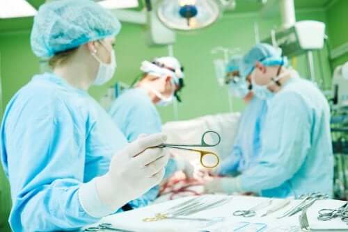 Nurse working in an operating room mechanical ventilation