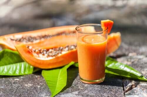 Papaya and oat smoothie.