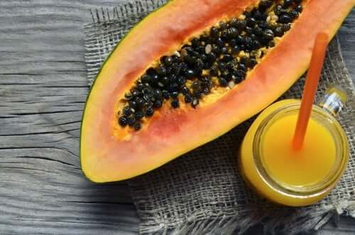 Learn How to Make Three Yummy Papaya Smoothies