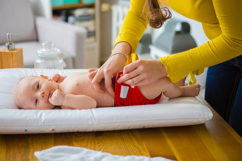 The Advantages and Disadvantages of Cloth Diapers - Step ...
