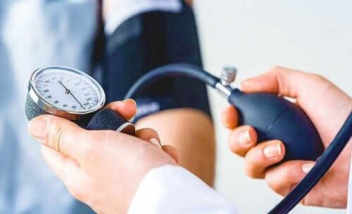 A blood pressure gauge.