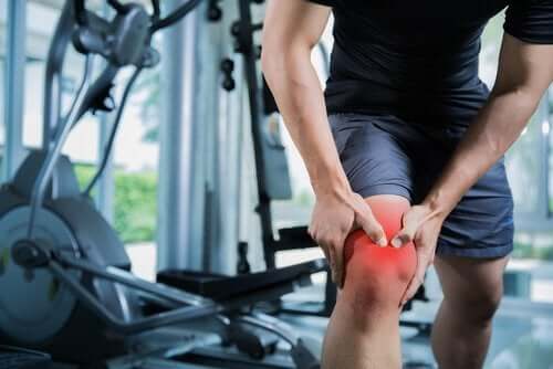 A person with knee pain.