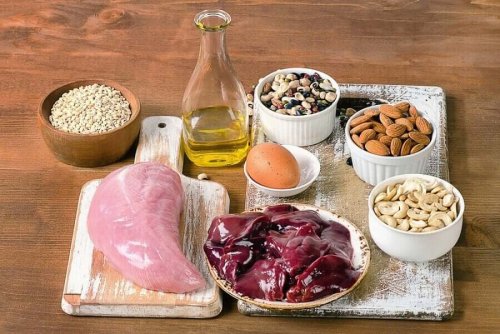 An array of food rich in selenium.