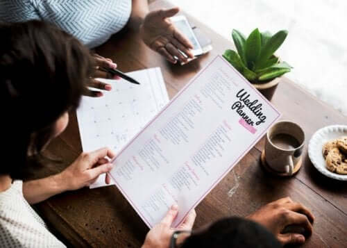 Tasks the Bride and Groom Have to Do to Organize Their Wedding
