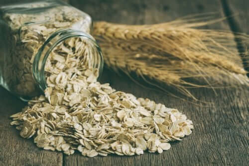 Why You Should Enjoy Oatmeal and its Benefits