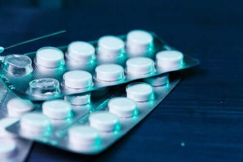 Low-Dose Aspirin: General Information and Usage