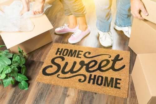 A doormat with the "Home Sweet Home" phrase.