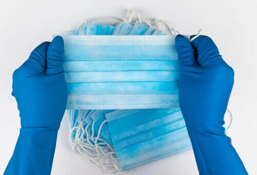 Surgical masks do not prevent the spread of coronavirus.