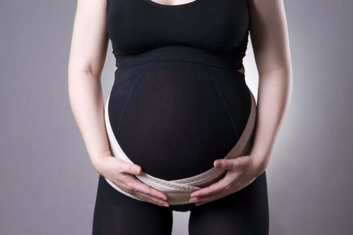 Advantages to Using a Belly Band During Pregnancy
