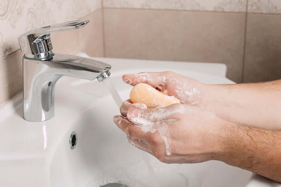 Excessive handwashing can lead to dermatitis.