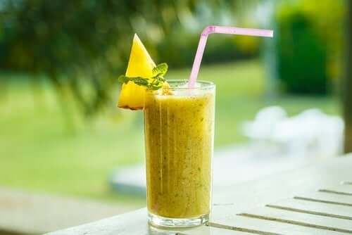 A healthy drink for knee problems.