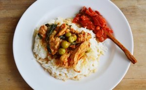 Chicken and Rice Marinated in Coconut Milk