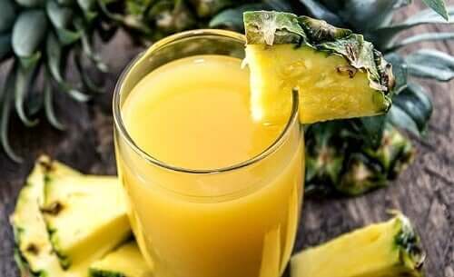 papaya, orange, and pineapple smoothie