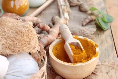 A turmeric treatment with honey.