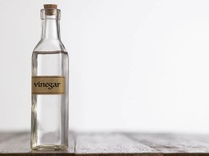 How to Use White Vinegar to Clean Your House