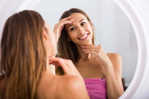 A woman with clean skin.