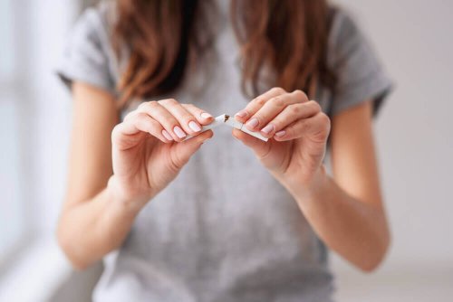 Att undvika rökning och exponering för gifter i cigaretter kan bidra till att minska risken för cancer.