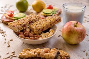 3 Ways To Make Homemade Energy Bars